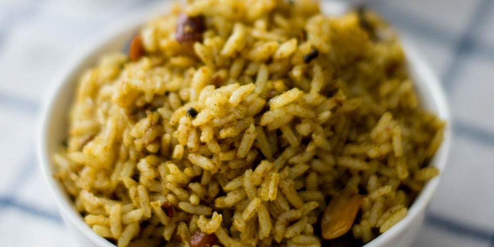 Tamarind Rice (Puliyodharai)